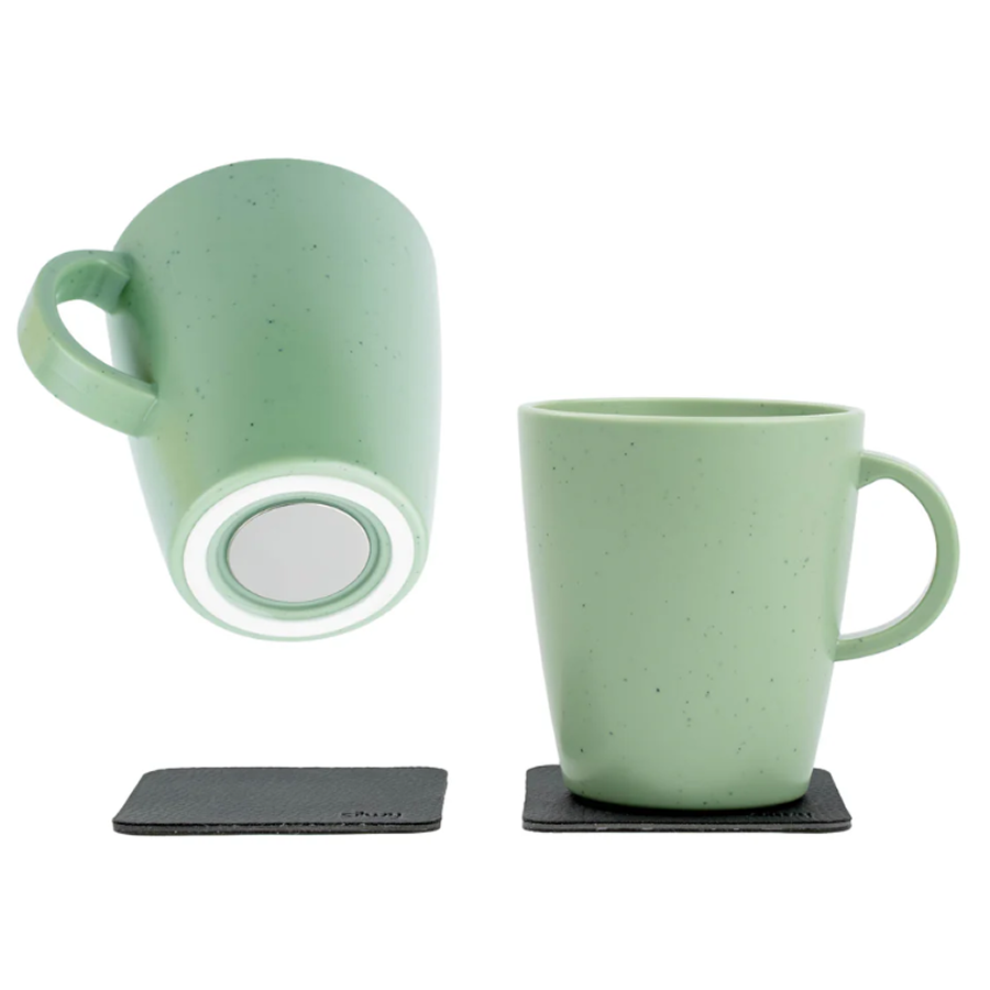Magnetic plastic cups in green